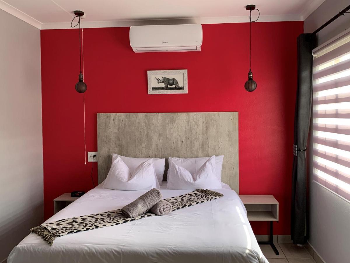 Rhino House With 3 Bedrooms Next To Pilanesberg And Sun City Mogwase Εξωτερικό φωτογραφία